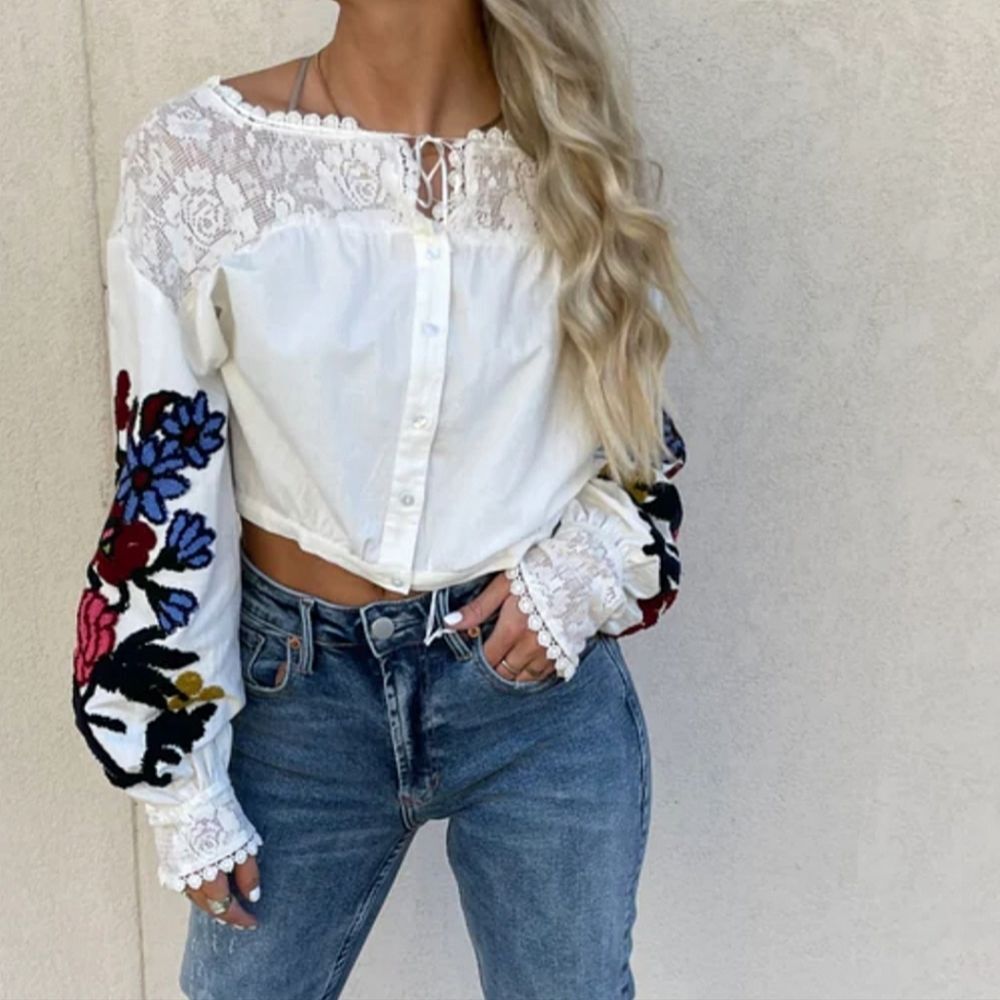 🍒NWT🍒 FREE PEOPLE EMBROIDERED SLEEVES BOHO TOP